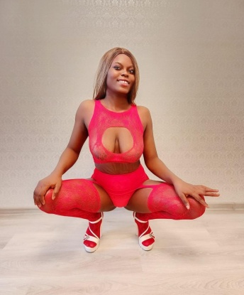 Я не только обладаю интимными навыками, но и готова услышать тебя и подарить тебе незабываемую атмосферу. Мои услуги разнообразны и включают все, что ты можешь захотеть 😏 Ты вернешься ко мне снова и снова! Мои фото настоящие и проверены администрацией. Отзывы о моей работе говорят о моей высокой компетенции. Жду тебя в Москве, чтобы ты смог насладиться моей прекрасной компанией. Давай создадим незабываемые моменты вместе! 15783, 21 год